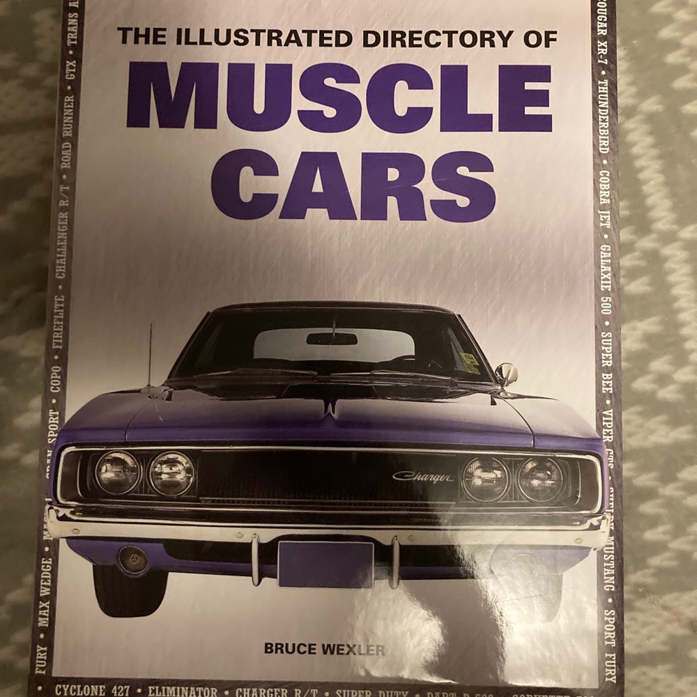 Vintage Car Book - Picture 2 of 8